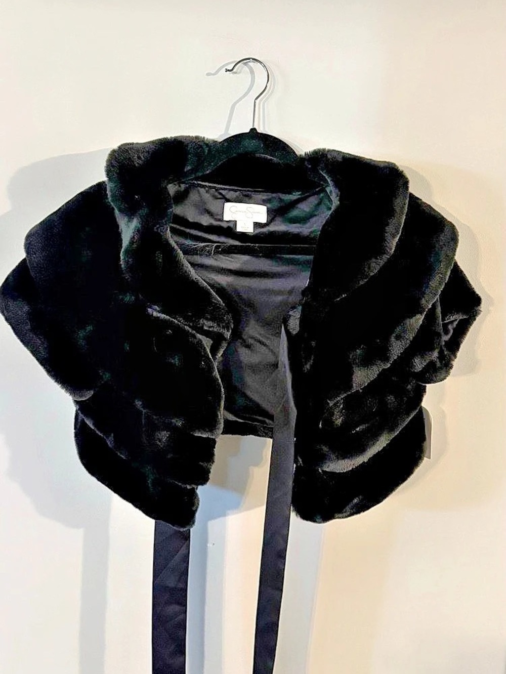 Jessica Simpson Tiered Faux Fur Bolero Vest Black Small